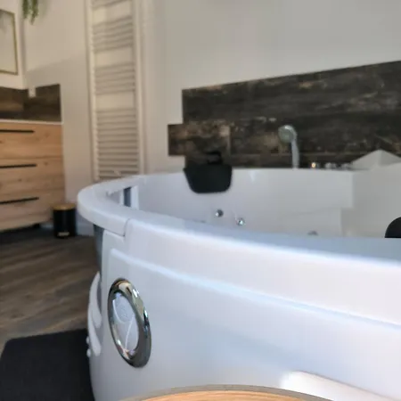 Semesterbostad Ma Douce Feniere Saint-Rémy-de-Chargnat